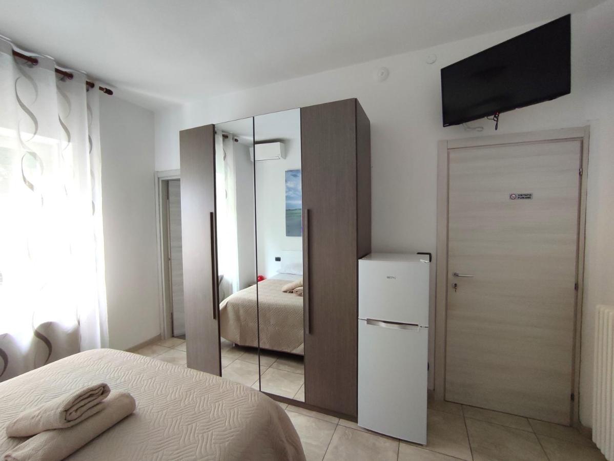 Easy Stay Verona Rooms Екстер'єр фото