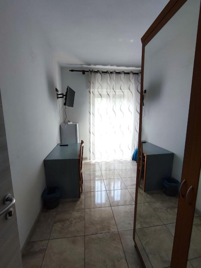 Easy Stay Verona Rooms Екстер'єр фото